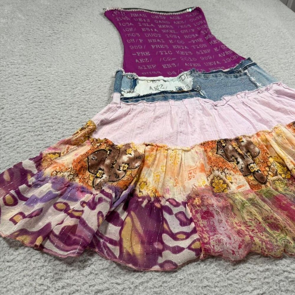 American-vintage Women's Dress - Picture 2 of 8